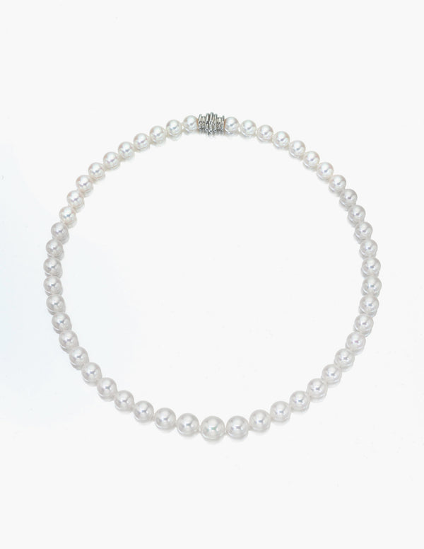 Graduated Japanese Akoya Cultured Pearl necklace