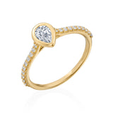 18KT Gold Lab-Grown Pear Shaped Diamond Ring